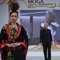 モガインターナショナル モデル ショー 写真